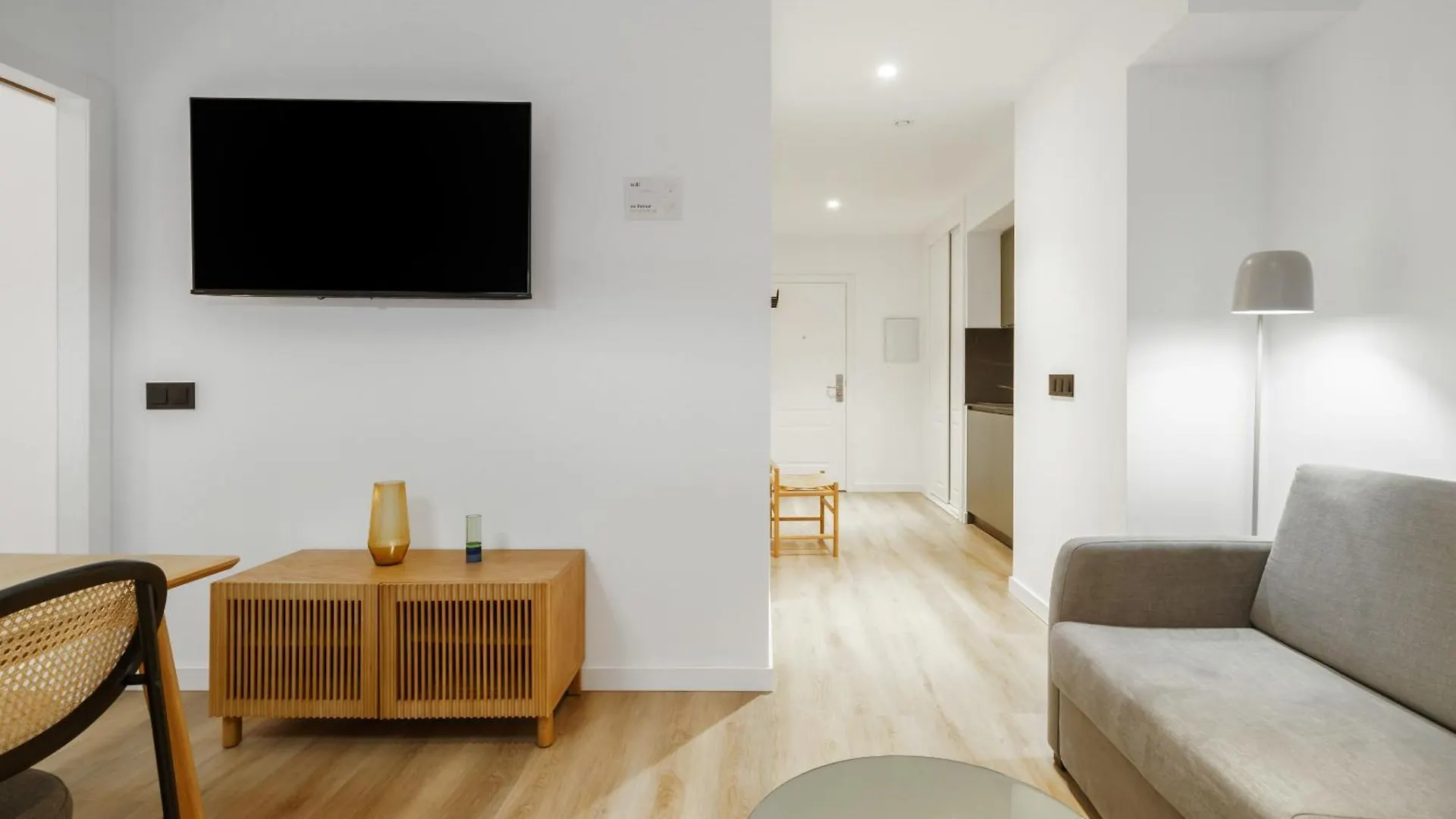 Apartment Limehome Malaga Calle Victoria Spain