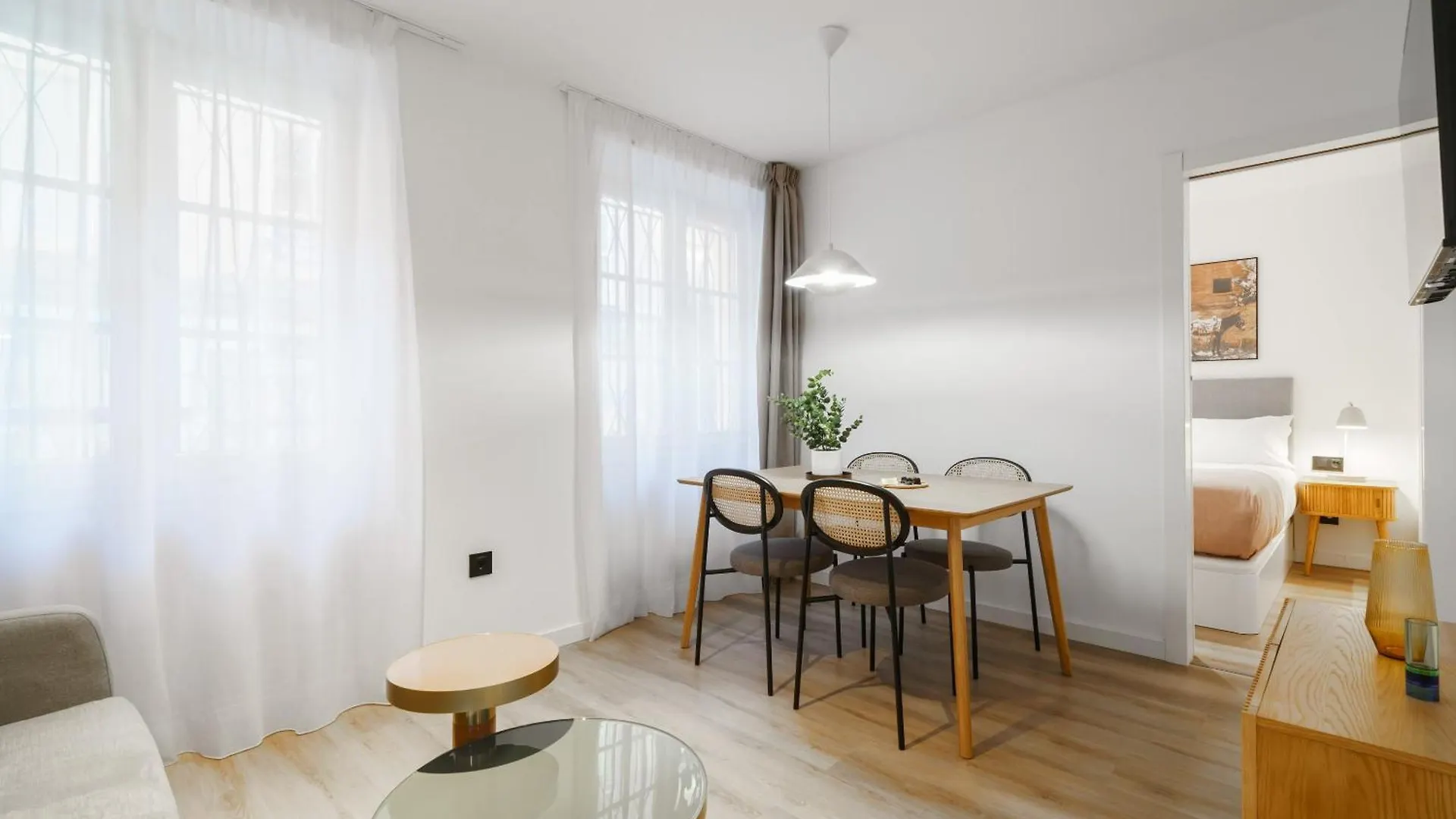 Limehome Malaga Calle Victoria