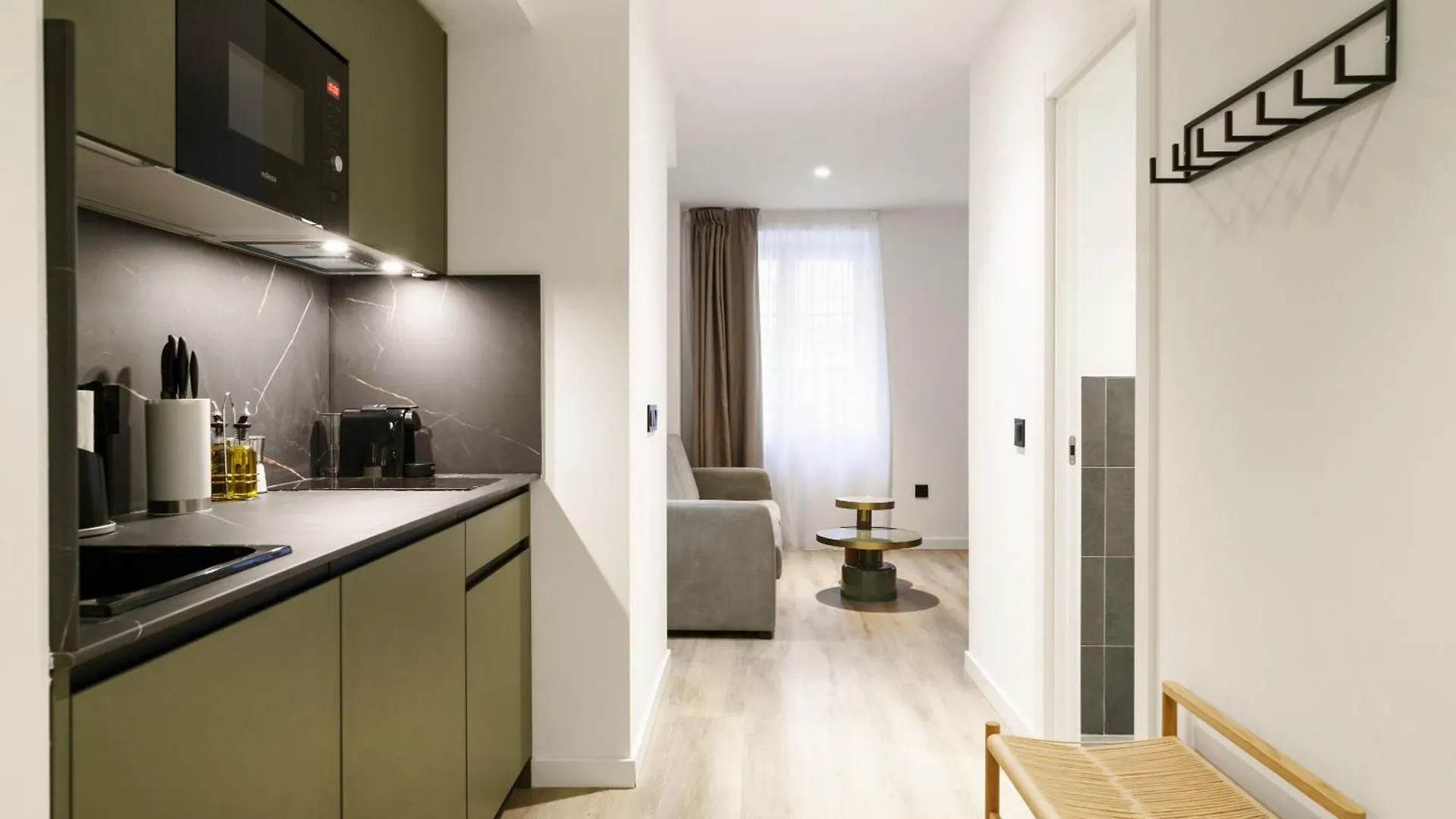 Limehome Malaga Calle Victoria