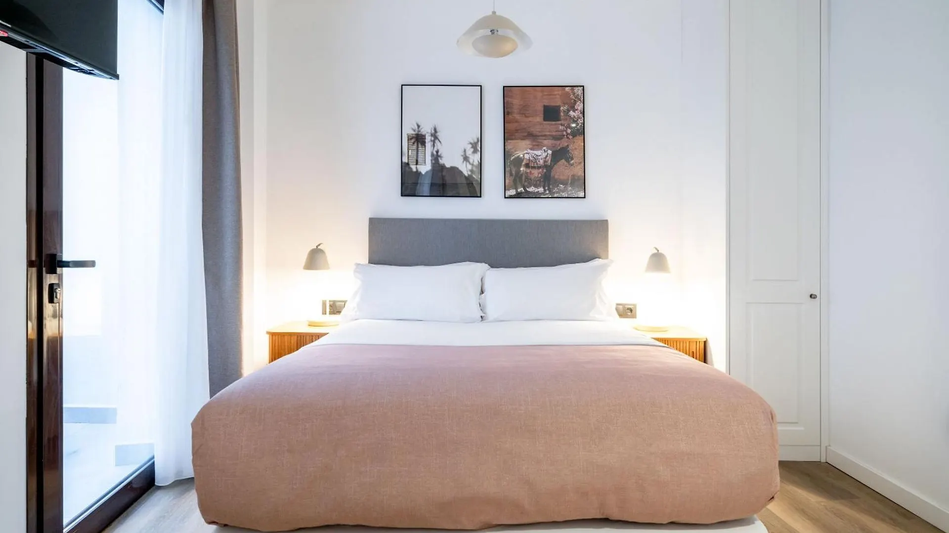 Apartment Limehome Malaga Calle Victoria