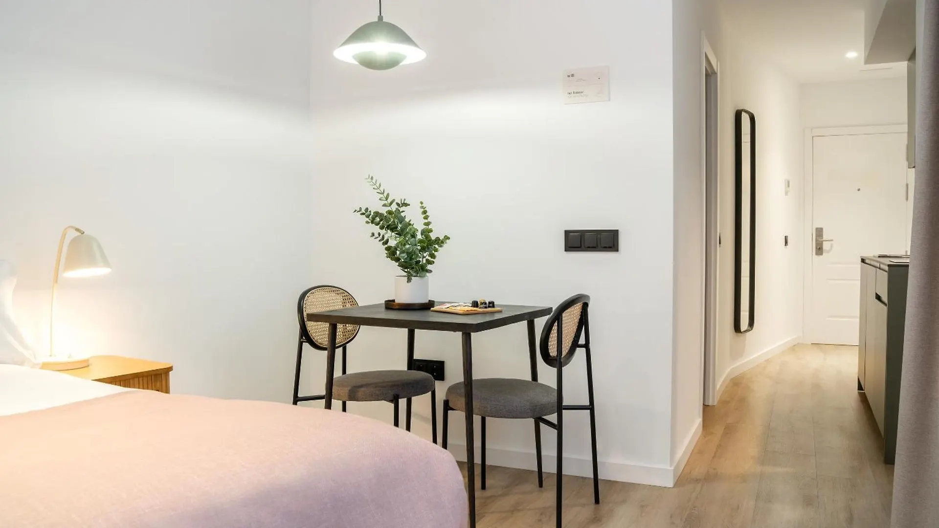 Limehome Malaga Calle Victoria 0*,  Spain