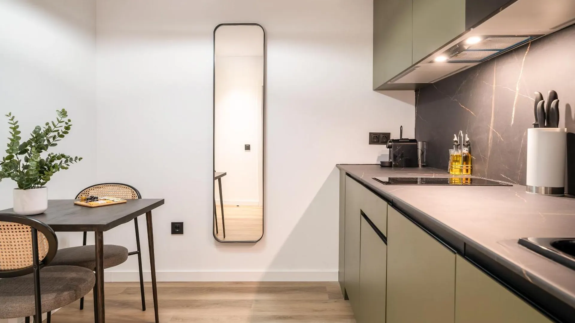 Limehome Malaga Calle Victoria Spain