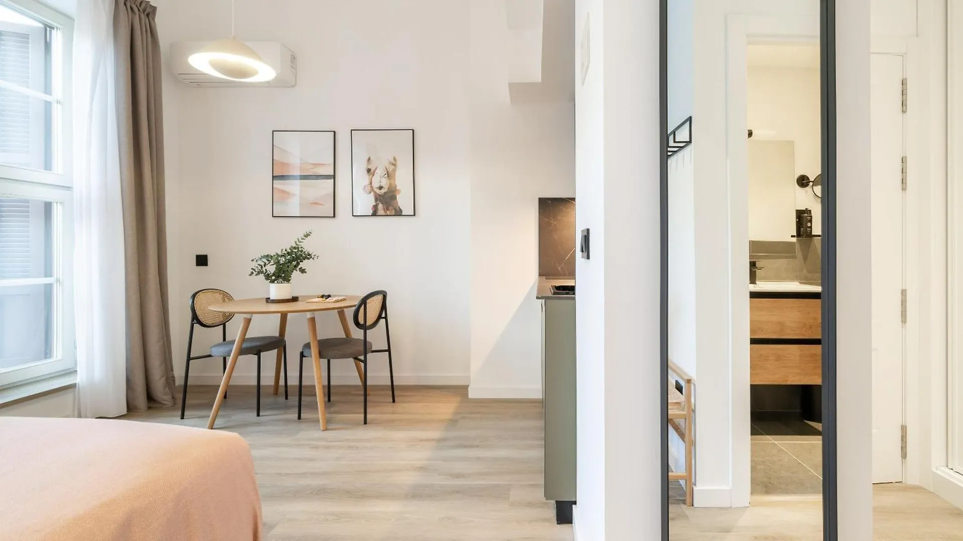 Limehome Malaga Calle Victoria
