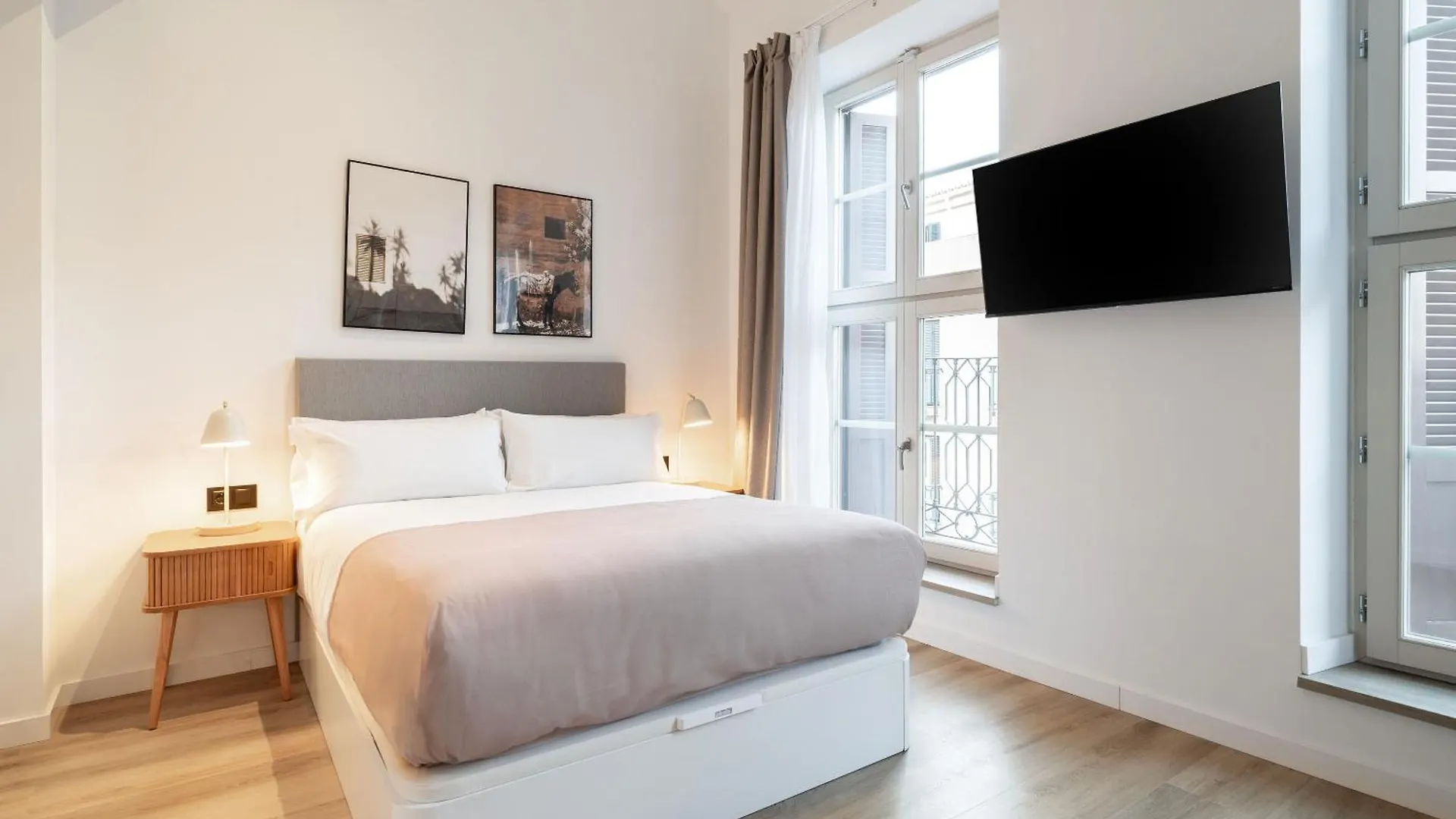 Apartment Limehome Malaga Calle Victoria