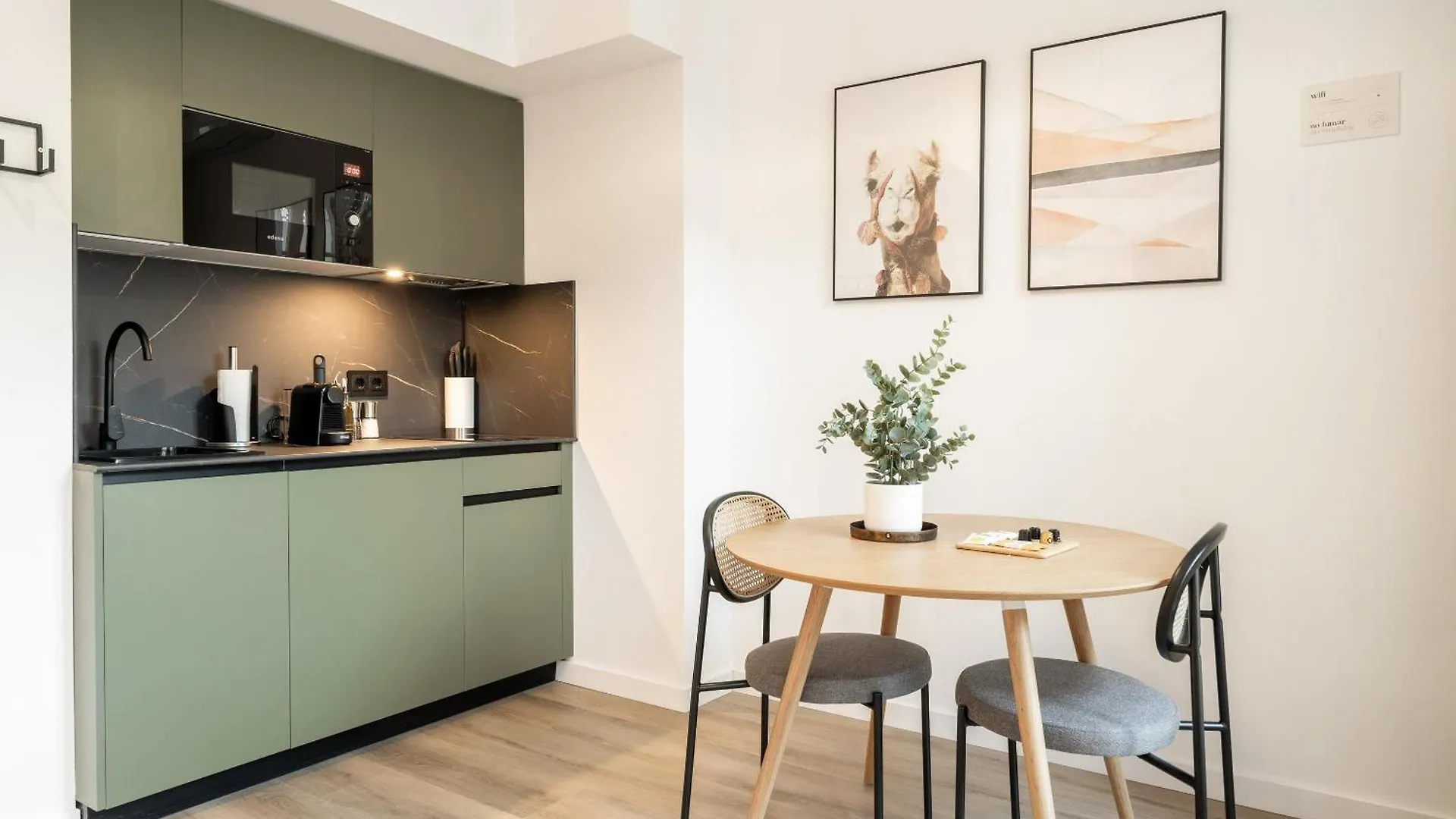 Apartment Limehome Malaga Calle Victoria