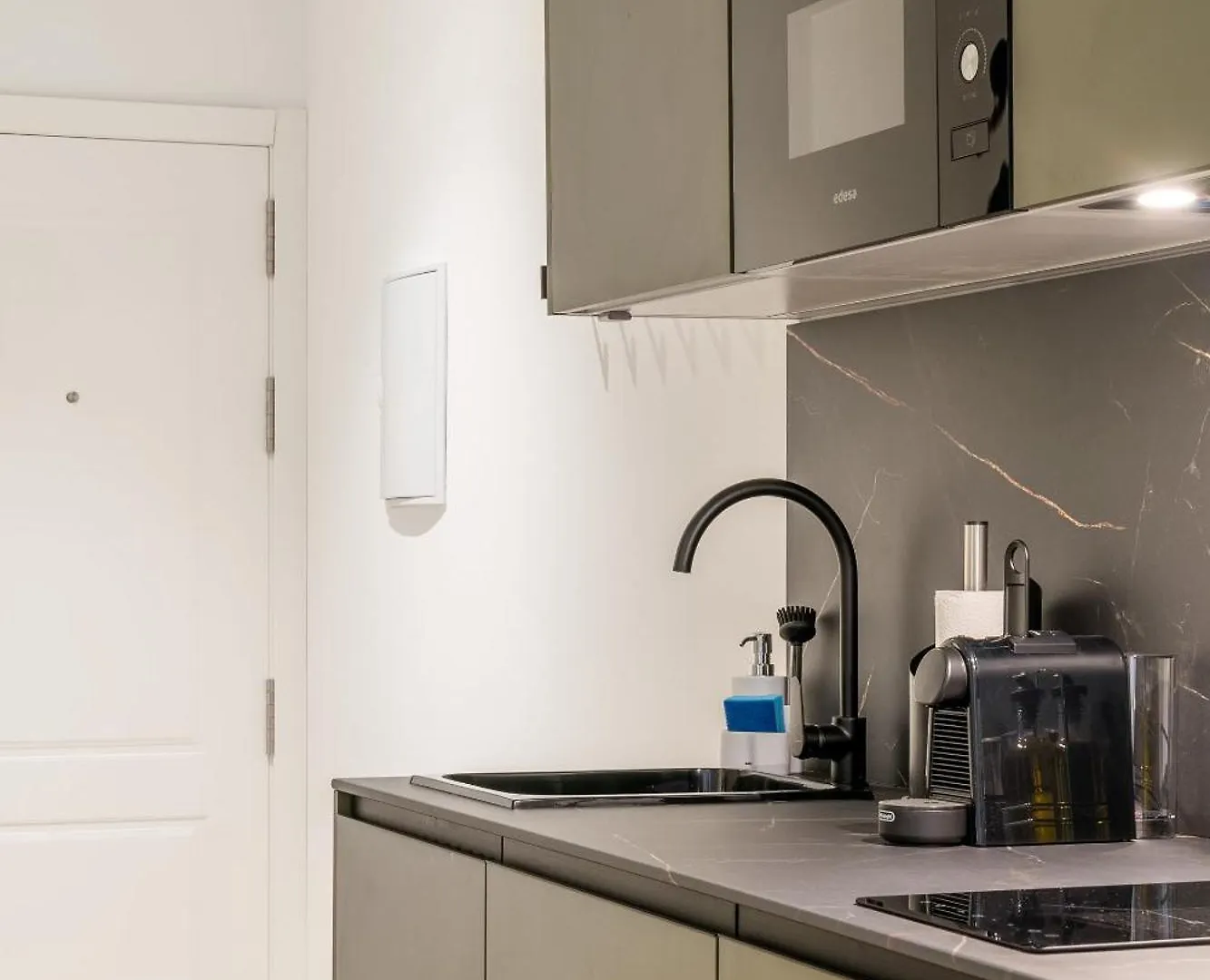Limehome Malaga Calle Victoria Apartment