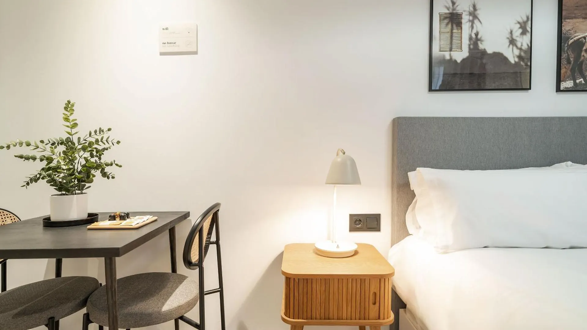 Limehome Malaga Calle Victoria 0*,  Spain