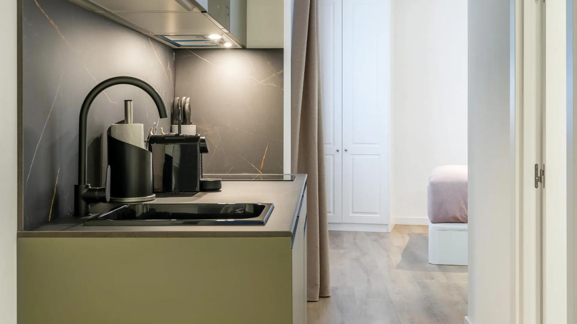 Limehome Malaga Calle Victoria 0*,