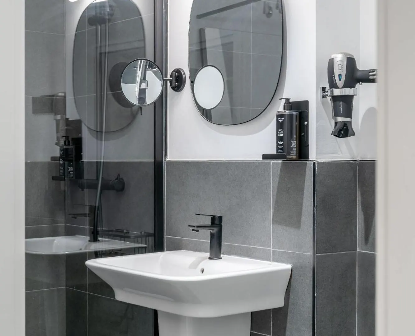 דירה Limehome Malaga Calle Victoria